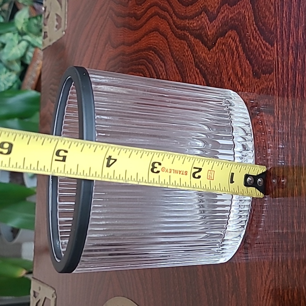 Avanti Ribbed Toothbrush/Toothpaste Holder - Picture 5 of 8